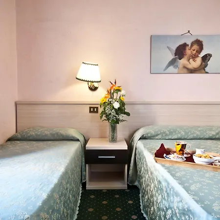 프리실라 호텔 3*