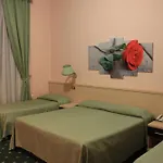 프리실라 호텔 3*